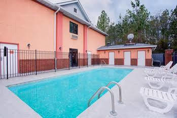 Red Roof Inn Jesup Buitenkant foto